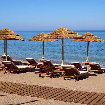 Messina Resort Hotel Kyparissia Bagian luar foto