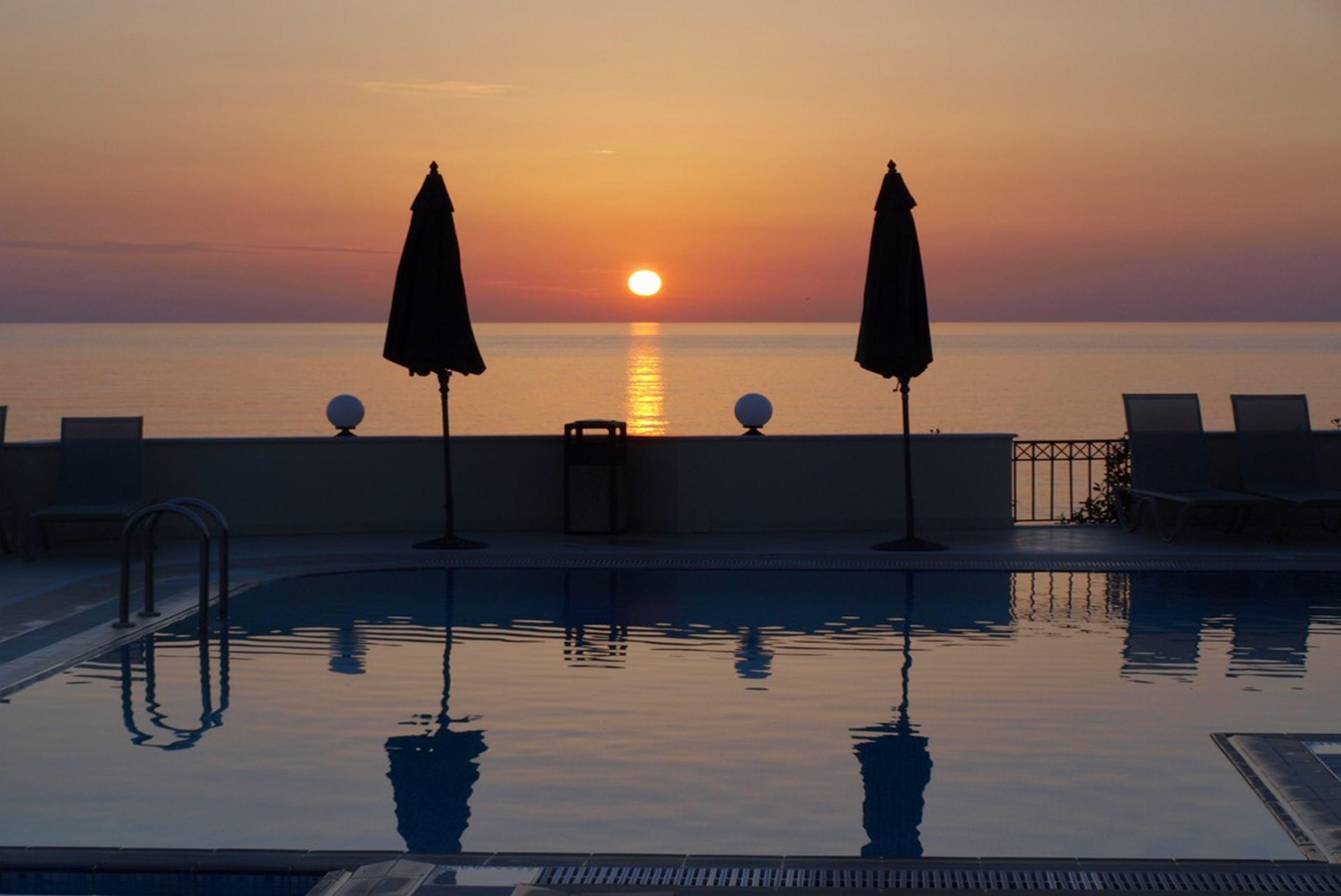 Messina Resort Hotel Kyparissia Bagian luar foto