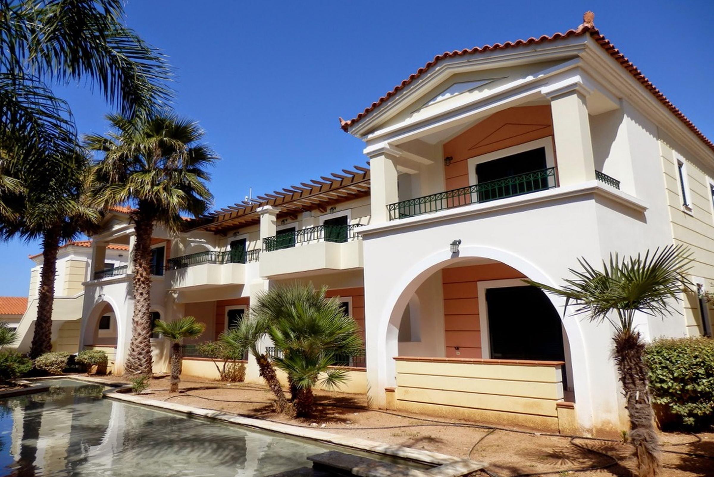 Messina Resort Hotel Kyparissia Bagian luar foto