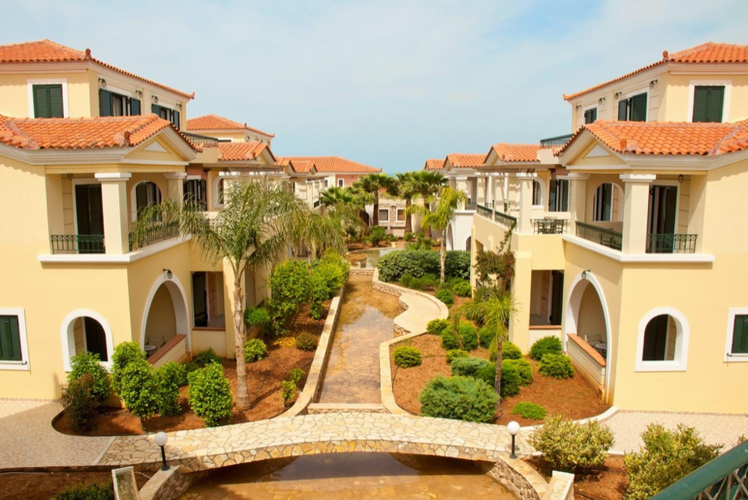 Messina Resort Hotel Kyparissia Bagian luar foto