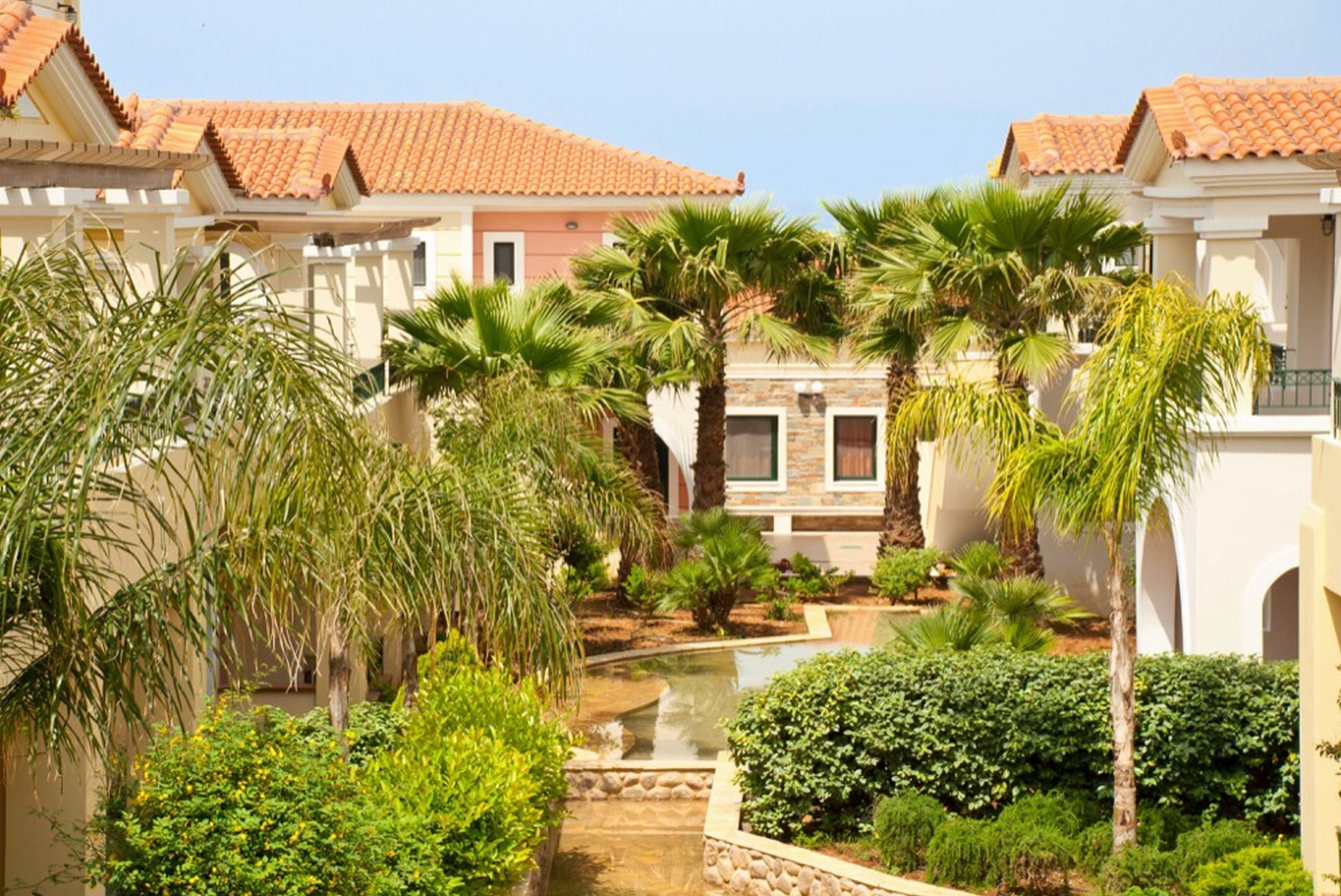 Messina Resort Hotel Kyparissia Bagian luar foto