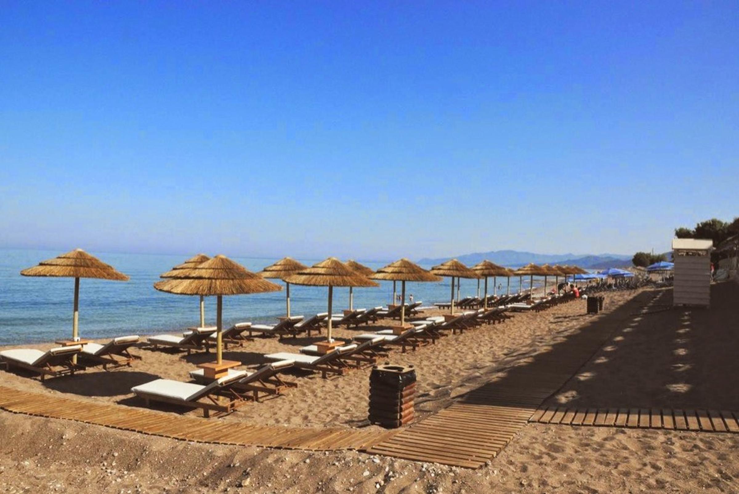 Messina Resort Hotel Kyparissia Bagian luar foto