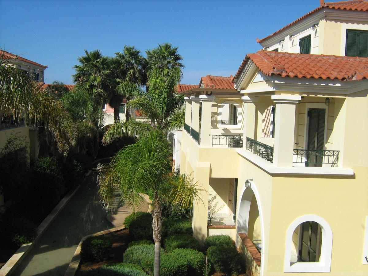 Messina Resort Hotel Kyparissia Bagian luar foto