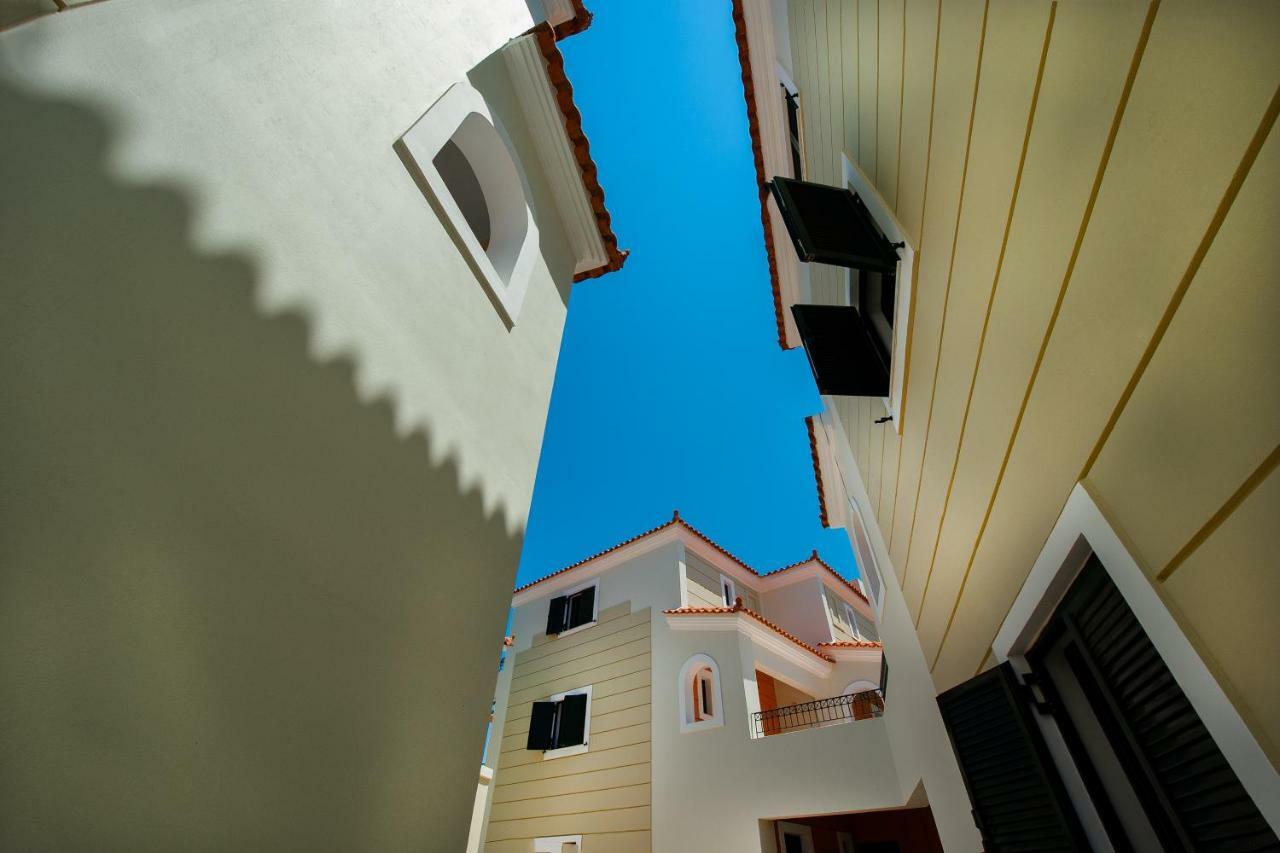 Messina Resort Hotel Kyparissia Bagian luar foto