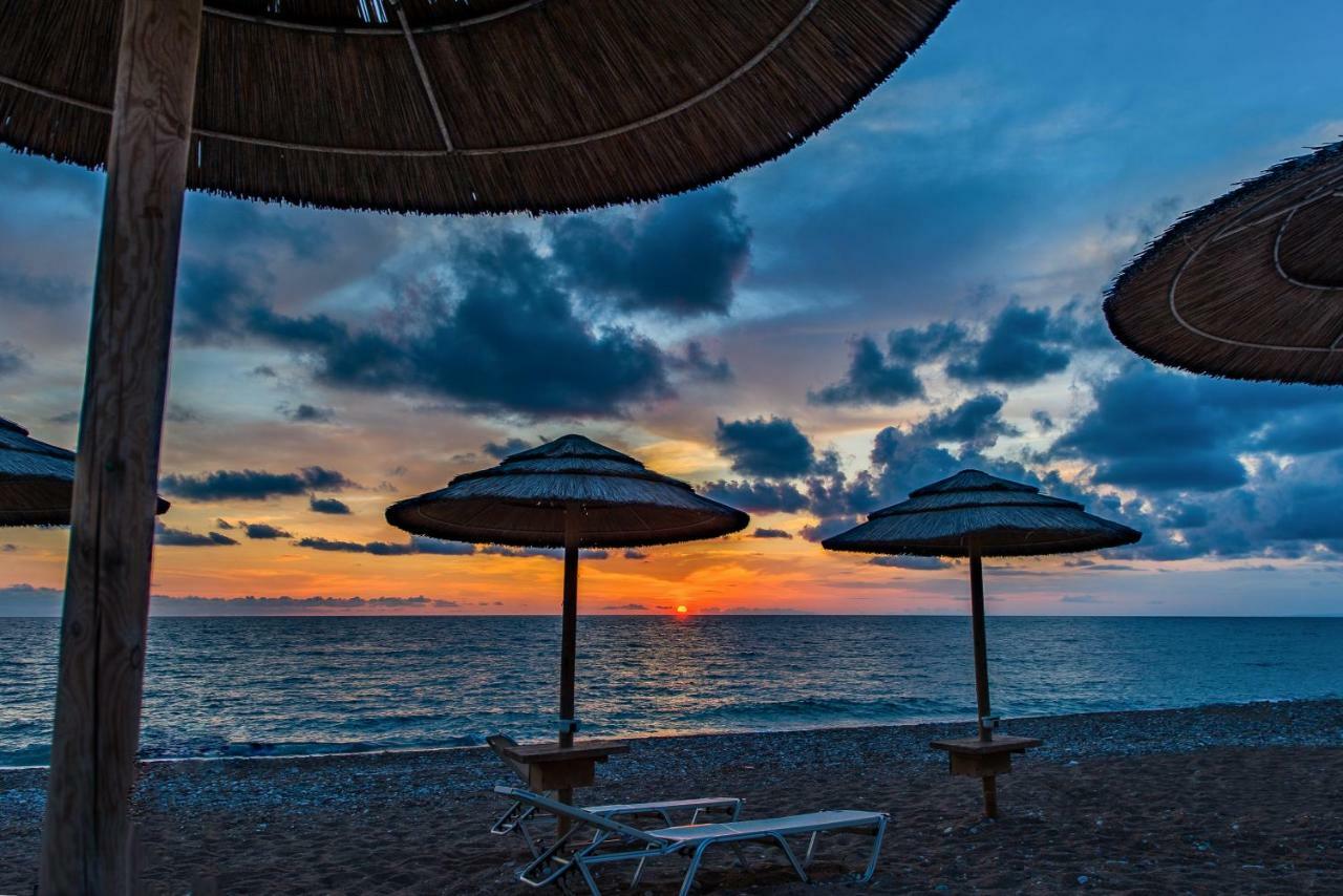 Messina Resort Hotel Kyparissia Bagian luar foto