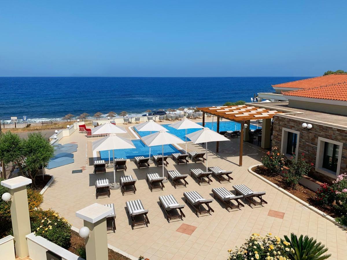 Messina Resort Hotel Kyparissia Bagian luar foto