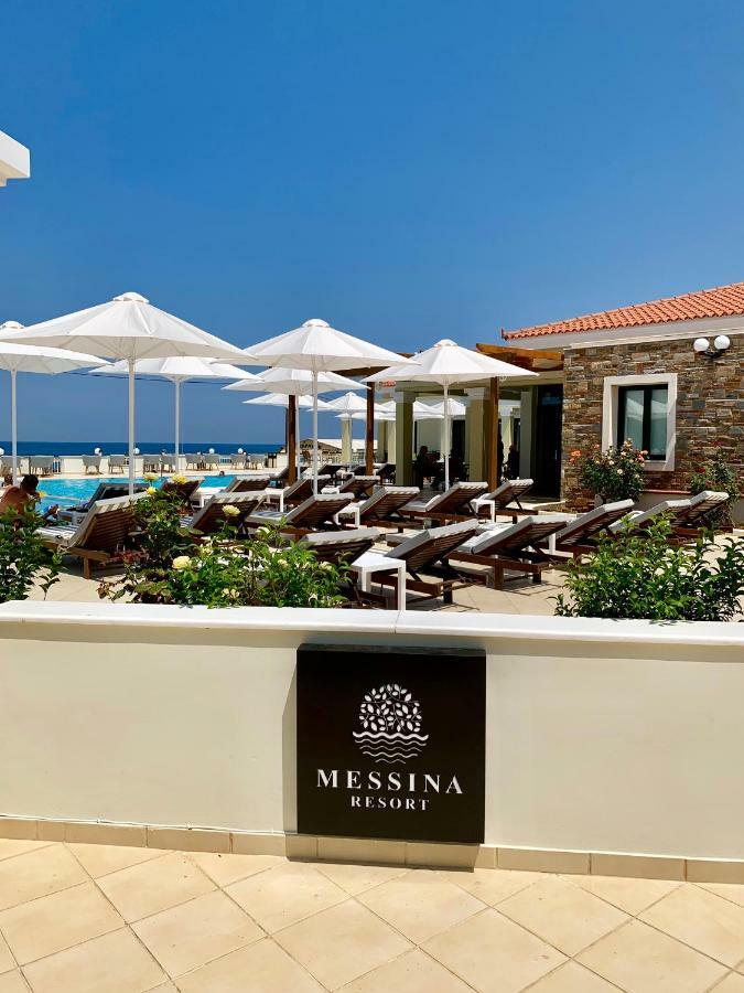 Messina Resort Hotel Kyparissia Bagian luar foto