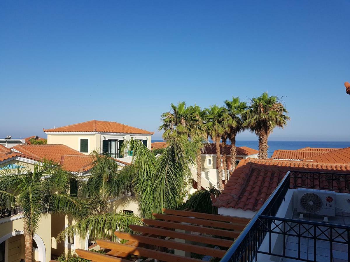 Messina Resort Hotel Kyparissia Bagian luar foto